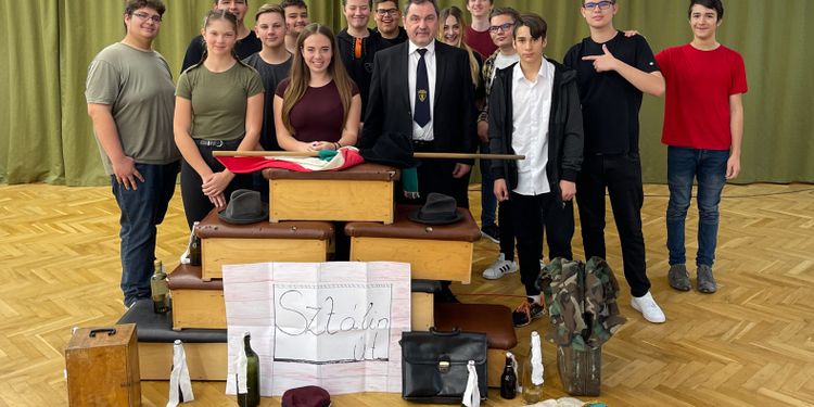 1956. október 23. tiszteletére rendezett ünnepi megemlékezésünk iskolánkban!