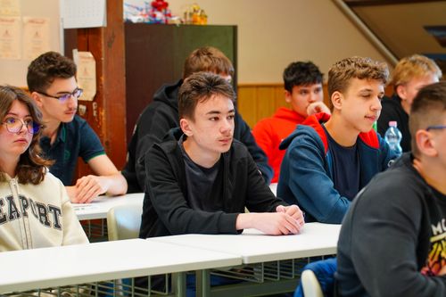 ✍️ „Írni jó!” – Tavaszi EUROEXAM angol írásbeli nyelvvizsga-érettségi Workshop 🇬🇧 🇺🇸