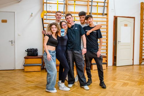 Kollégium | Szakköri foglalkozások 🎨⚽📸