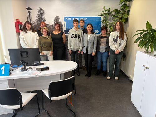 Tanulmányi kirándulás a K&H Bank balatonboglári fiókjában 📚🏦